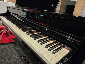 Secondhand Yamaha CLP-695GP Digital Piano Polished Ebony