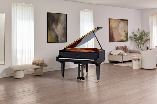 Yamaha GCB PE Baby Grand Piano in Polished Ebony